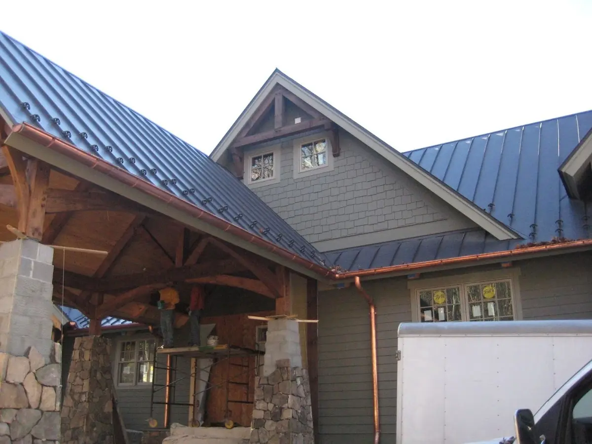 Craftsman Roofing team delivering quality roofing work in Forest Springs